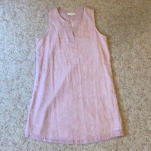 Sweet summer dress in a red/white fabric. Size S